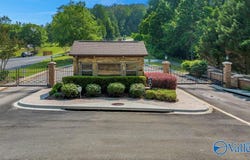 2149 Lookout Mountain Drive, Scottsboro, AL 35769
