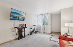 1518 Big Bend Rd, Waukesha, WI 53189