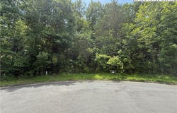 1047 Williamsburg Drive, Lenoir, NC 28645