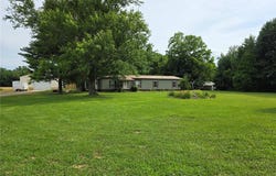 402 Il Route 143, Pocahontas, IL 62275