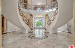 11244 Briarcliff Ln, Studio City, CA 91604