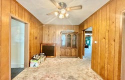 8223 High Street, Garrettsville, OH 44231