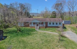 2351 Reese Mountain RD, Elliston, VA 24087