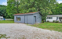 957 Allardt Hwy, Jamestown, TN 38556
