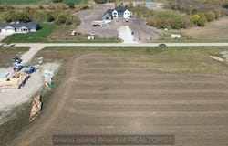 1540 Birdie Dr, Marquette, NE 68854