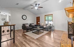 709 S Oak Street, Van, TX 75790