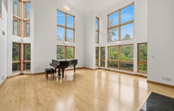 3411 W River Dr, Mequon, WI 53097