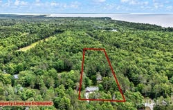 3826 L.15, Escanaba, MI 49829