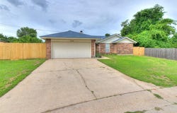 298 Windsor Way, Midwest City, OK 73110