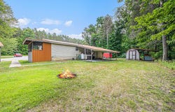 2141 S Parsons Avenue, Fremont, MI 49412