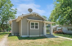 208 E Park Street, Pittsburg, KS 66762