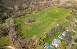 Chickadee Court, Agency, MO 64401