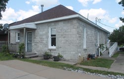 205 W CHERRY Street, Carbondale, IL 62901