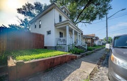 2714 N PROSPECT Road, Peoria, IL 61603