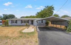 240 S Avenue A, Crawford, TX 76638