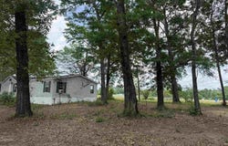 3308 Deloach Ln, Milton, FL 32570