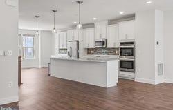 9875 BUCHANAN Loop, MANASSAS, VA 20110