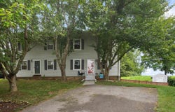 395 Warren Street, Christiansburg, VA 24073