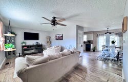 1013 N Hartford Ave, Norton, KS 67654