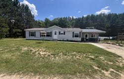 3435 N Pine Avenue, White Cloud, MI 49349