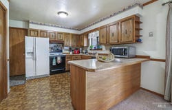 1055 Adell Ave S, Filer, ID 83328