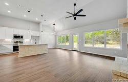1841 COTTONWOOD RD, Fischer, TX 78623