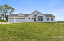 6581 Timpson Avenue SE, Alto, MI 49302