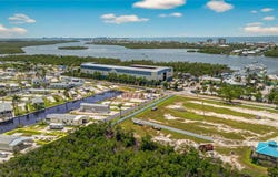 8 Galleon Way, Fort Myers Beach, FL 33931