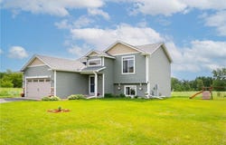 3322 Orchard Avenue NE, Sauk Rapids, MN 56379