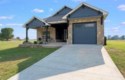 30397 S 567 Road, Monkey Island, OK 74331
