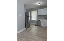 610 Compton St, Louisville, KY 40208