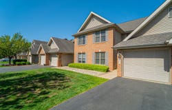 1496 Lakewood Lane, Schererville, IN 46375