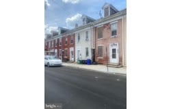 439 E WALNUT Street, YORK, PA 17403
