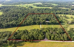 112 Rush Road, Eldon, MO 65026