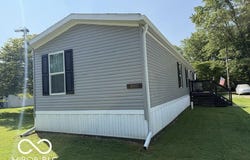 305 E Columbia, Roachdale, IN 46172