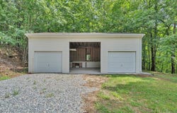 8444 Jeters Chapel Rd, Vinton, VA 24179