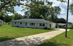 927 Gaynelle Avenue, Streetsboro, OH 44241