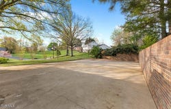 909 Millercrest Drive, Johnson City, TN 37604