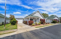 3847 Town Square Boulevard, Melbourne, FL 32901