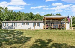 6804 Woodend Avenue, Kansas City, KS 66106