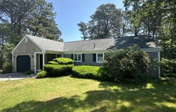 10 Freeman Road, Yarmouth Port, MA 02675