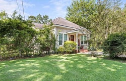 490 W Barkley, Sour Lake, TX 77659
