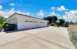 1076 Pomello Drive, Claremont, CA 91711