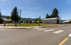 305 N MAIN ST, Halfway, OR 97834