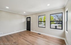 27520 Bohnhoff Street, Roseville, MI 48066