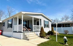 362 Pin Oak Circle, Elyria, OH 44035