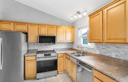 145 Glenbarr Court, Valley Park, MO 63088