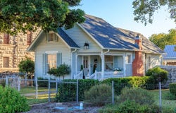 119 W San Antonio St, Fredericksburg, TX 78624