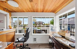 11324 NE SANDY Blvd, Portland, OR 97220