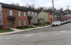 1310 Stranmore St, Manchester, PA 15212